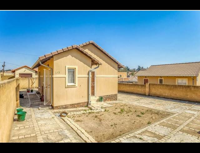 2 BEDROOM HOUSE FOR SALE IN KYA SANDS